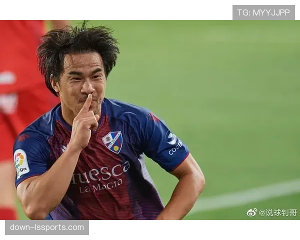 毕尔巴鄂竞技训练课重点加练远距离界外球投掷战术